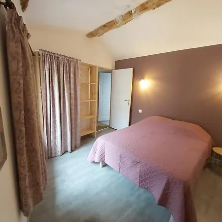Holiday home Gite Le Recantou Maison Au Coeur Du Village
